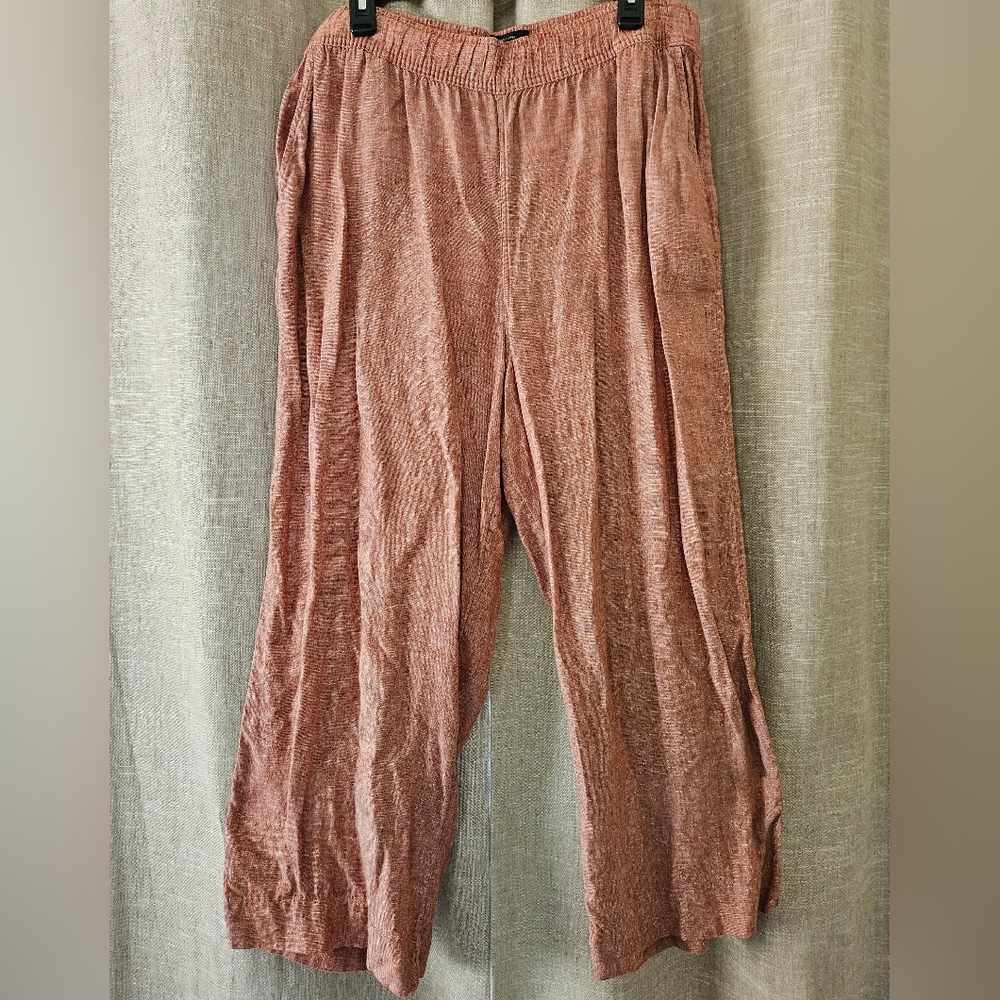 Tahari Linen Rust/White Cropped Pants